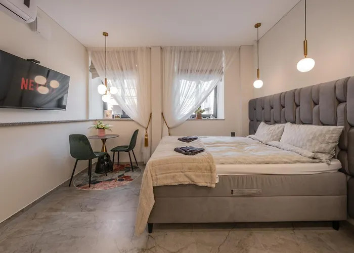 Old Town - Bajor - Self Check-in And Parking