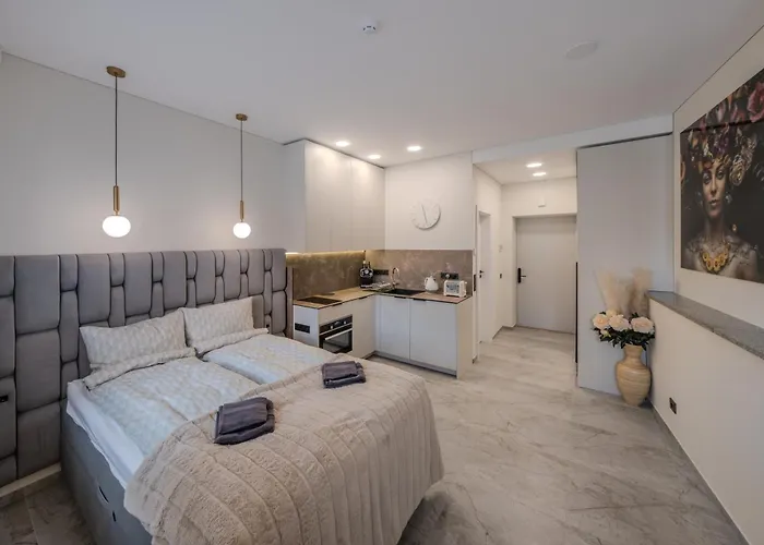 Appartement Old Town - Bajor - Self Check-in And Parking *